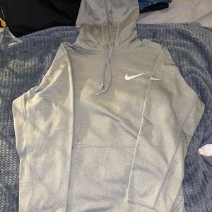 Nike therma fit hoodie